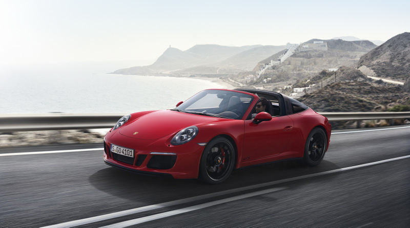 Illustration for article titled The Porsche 911 Carrera GTS Gets A 450-Horsepower Turbo Engine